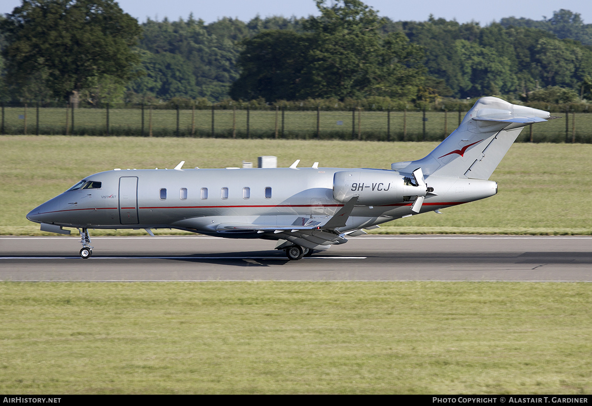 Aircraft Photo of 9H-VCJ | Bombardier Challenger 350 (BD-100-1A10) | VistaJet | AirHistory.net #754339