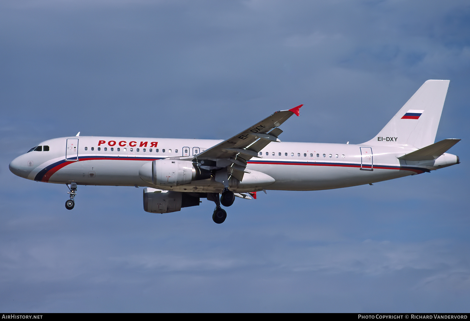 Aircraft Photo of EI-DXY | Airbus A320-212 | Rossiya - Russian Airlines | AirHistory.net #754552