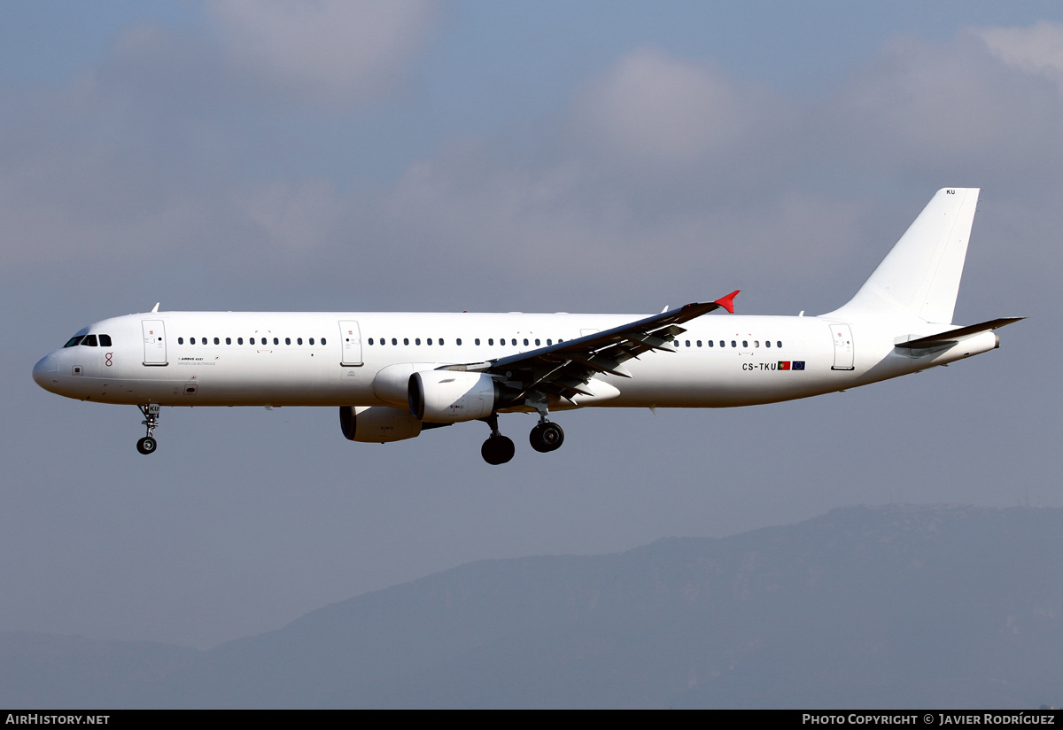 Aircraft Photo of CS-TKU | Airbus A321-211 | AirHistory.net #754657