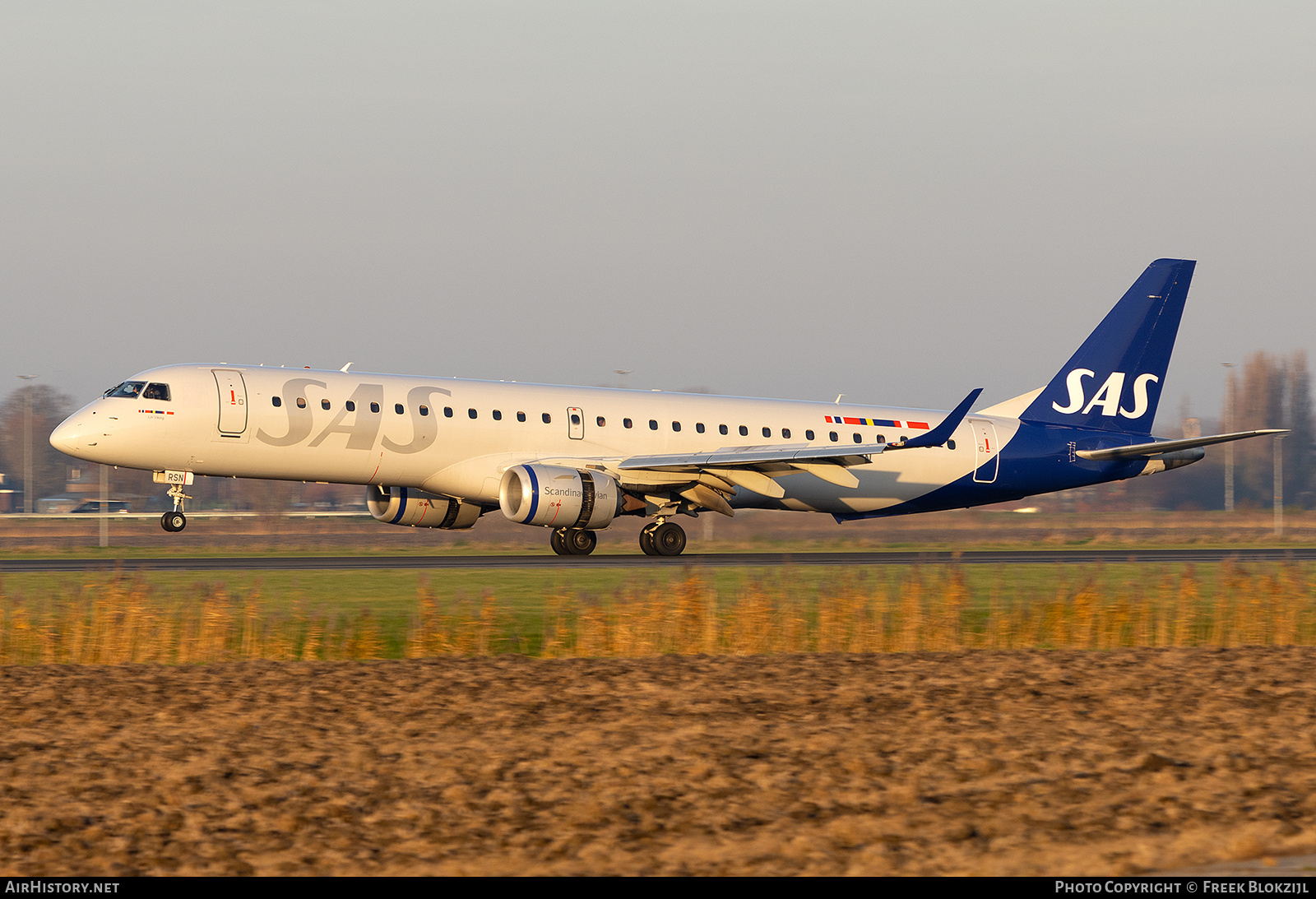 Aircraft Photo of SE-RSN | Embraer 195LR (ERJ-190-200LR) | Scandinavian Airlines - SAS | AirHistory.net #754658