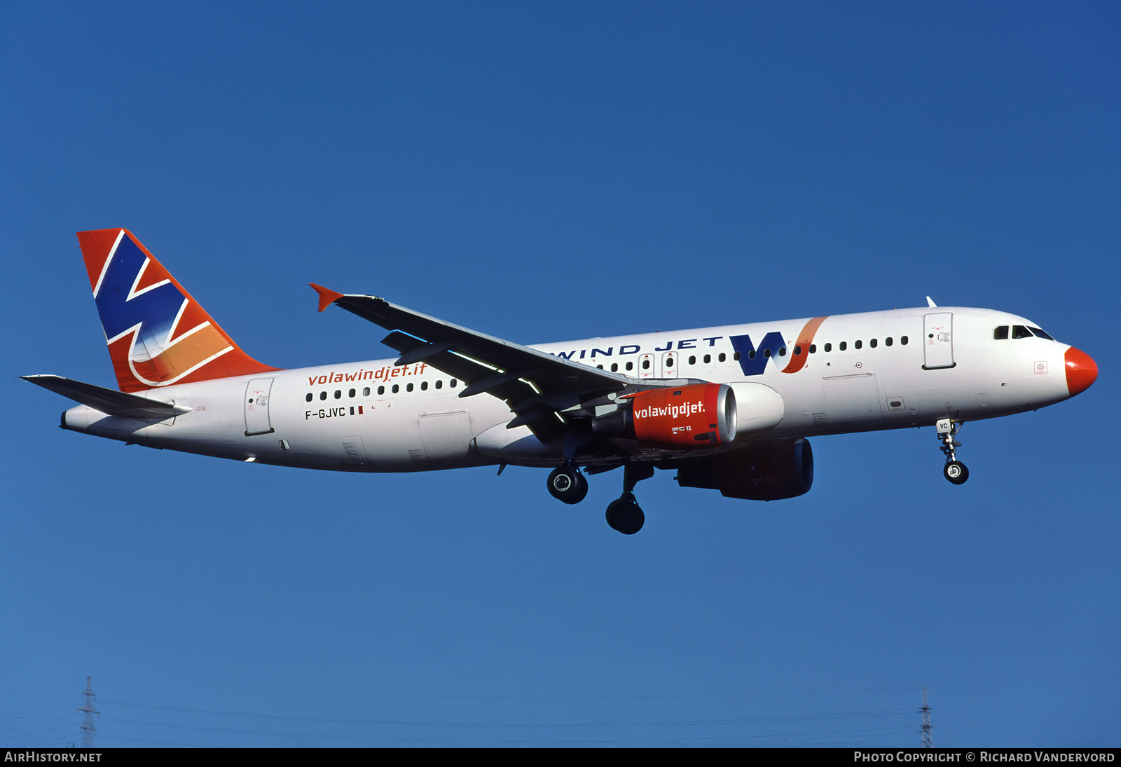Aircraft Photo of F-GJVC | Airbus A320-211 | Wind Jet | AirHistory.net #754767