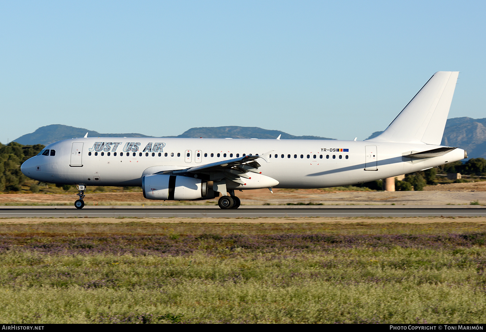 Aircraft Photo of YR-DSI | Airbus A320-232 | Just Us Air | AirHistory.net #754984