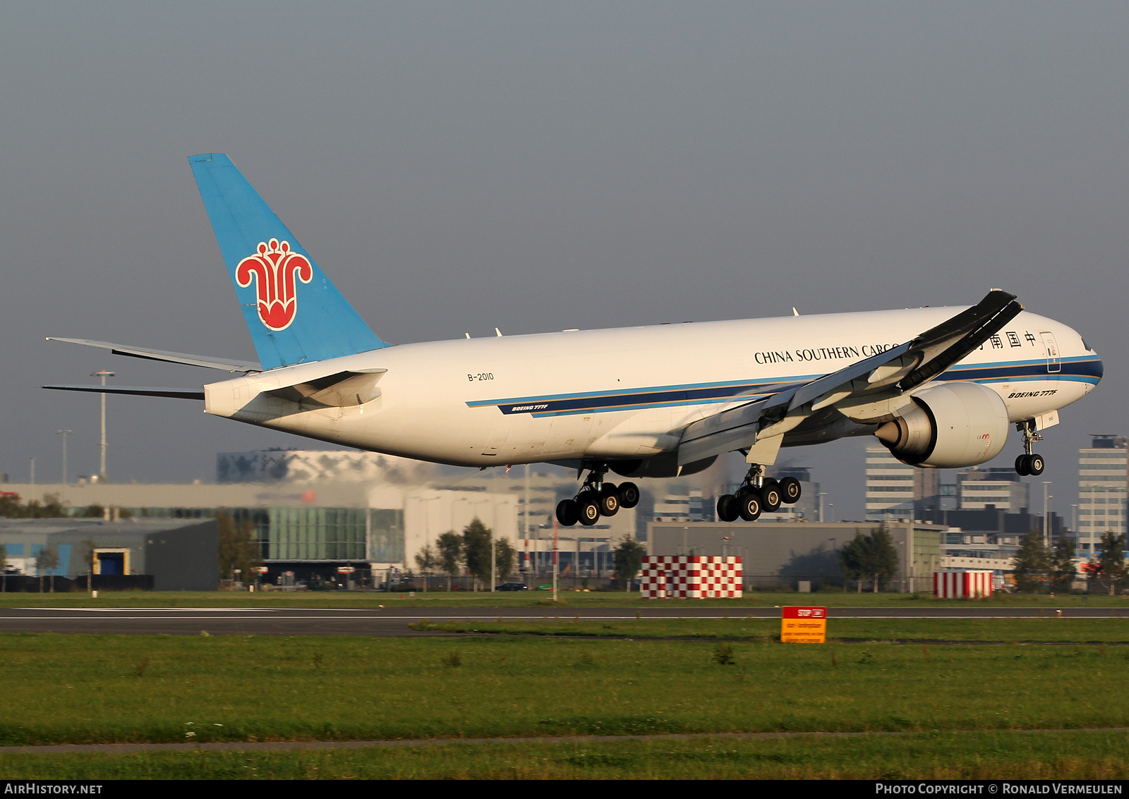 Aircraft Photo of B-2010 | Boeing 777-F1B | China Southern Airlines Cargo | AirHistory.net #755096