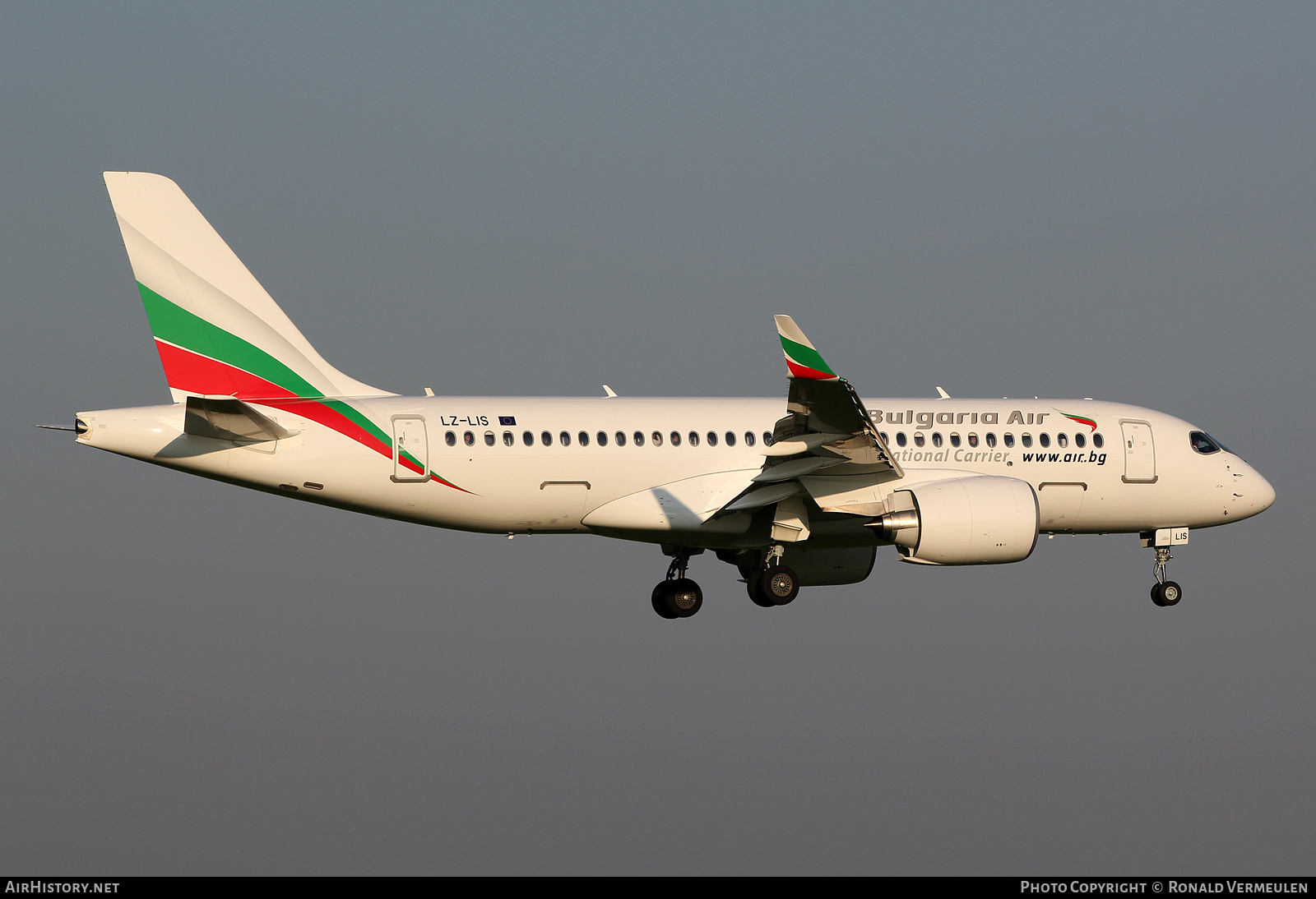 Aircraft Photo of LZ-LIS | Airbus A220-100 (BD-500-1A10) | Bulgaria Air | AirHistory.net #755098