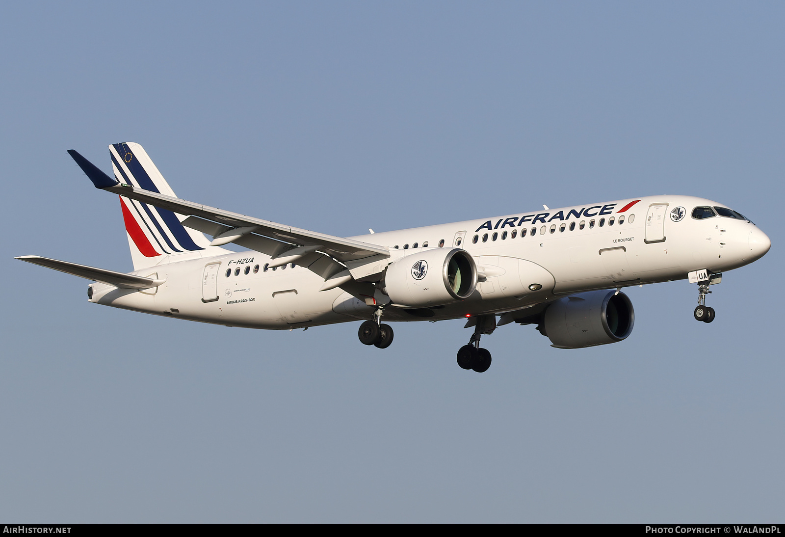 Aircraft Photo of F-HZUA | Airbus A220-371 (BD-500-1A11) | Air France | AirHistory.net #755147