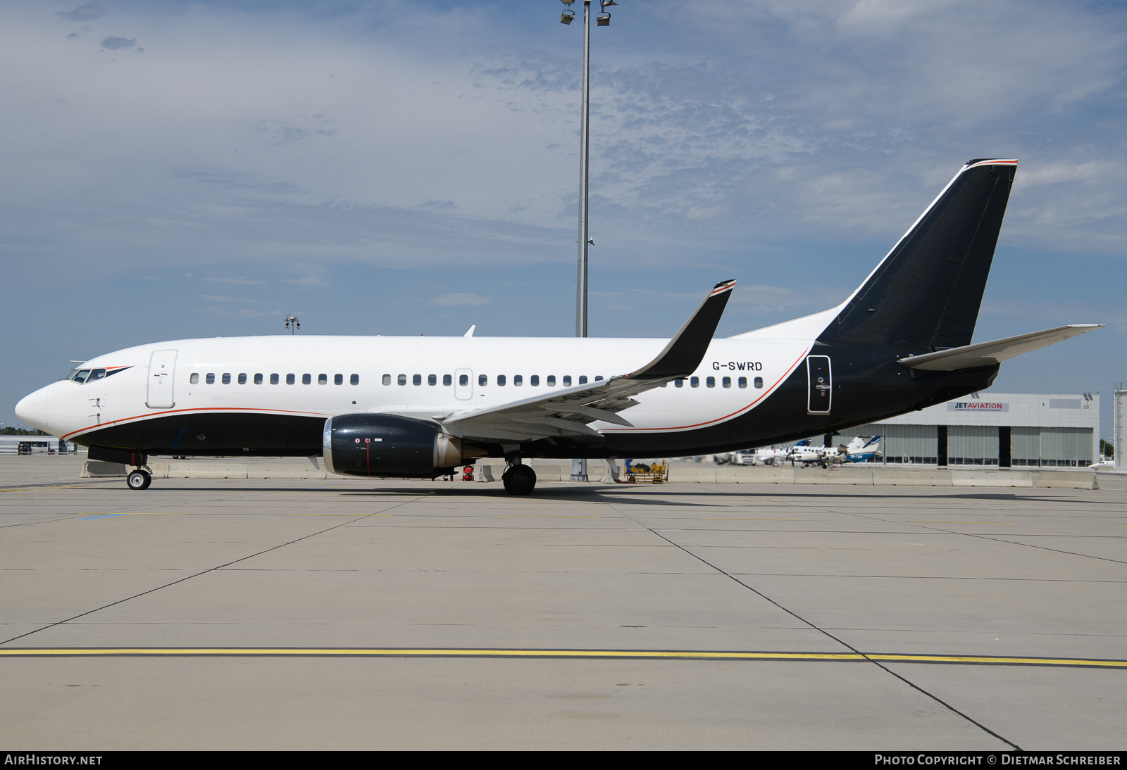 Aircraft Photo of G-SWRD | Boeing 737-3L9 | 2Excel Aviation | AirHistory.net #755243