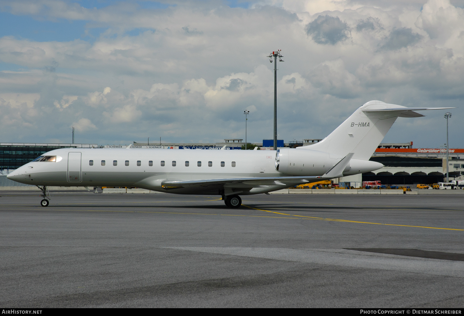 Aircraft Photo of B-HMA | Bombardier Global Express (BD-700-1A10) | AirHistory.net #755255