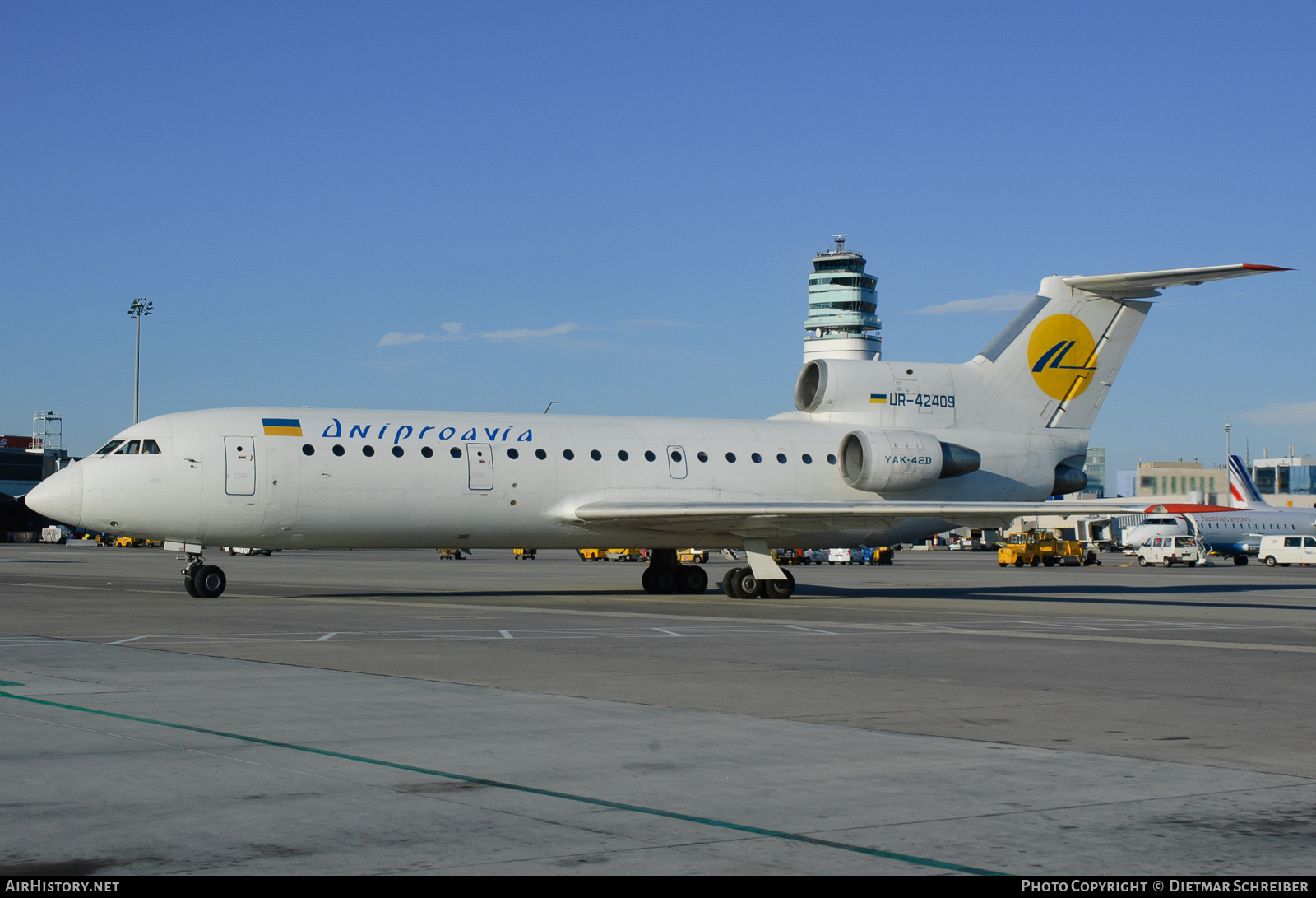 Aircraft Photo of UR-42409 | Yakovlev Yak-42D | Dniproavia | AirHistory.net #755265