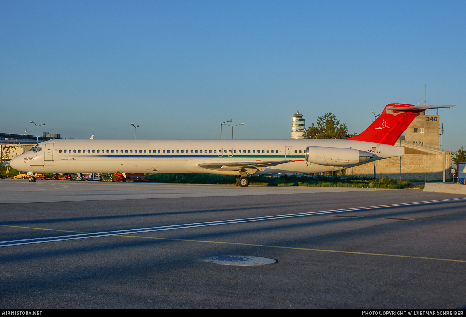 Aircraft Photo of OE-LMM | McDonnell Douglas MD-83 (DC-9-83) | MAP Executive Flight Service | AirHistory.net #755272