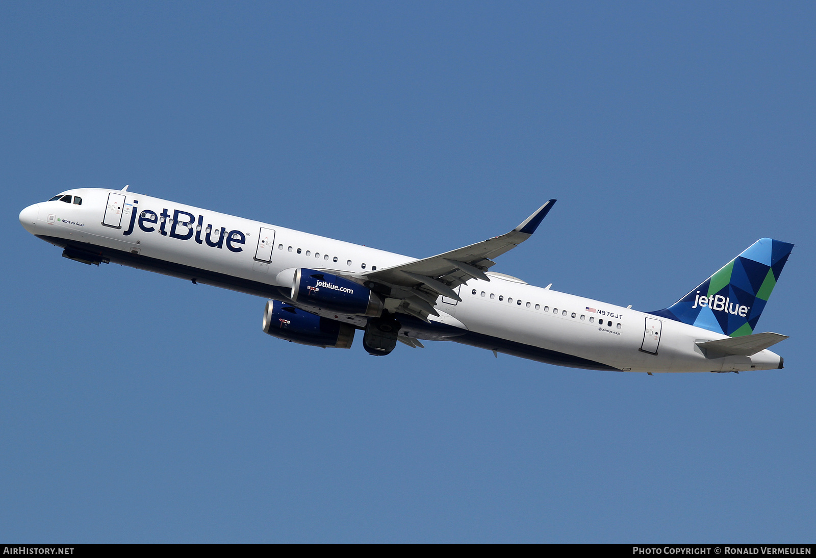 Aircraft Photo of N976JT | Airbus A321-231 | JetBlue Airways | AirHistory.net #755289