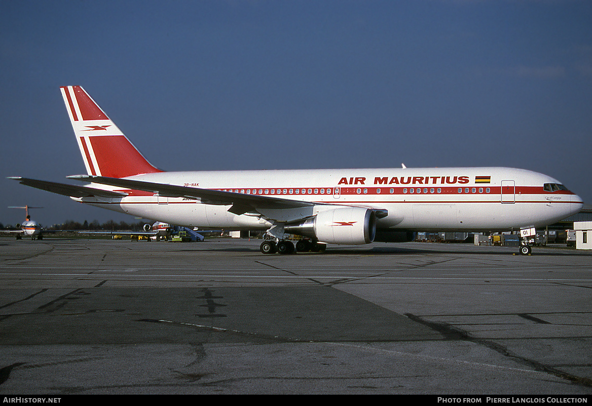 Aircraft Photo of 3B-NAK | Boeing 767-23B/ER | Air Mauritius | AirHistory.net #755314
