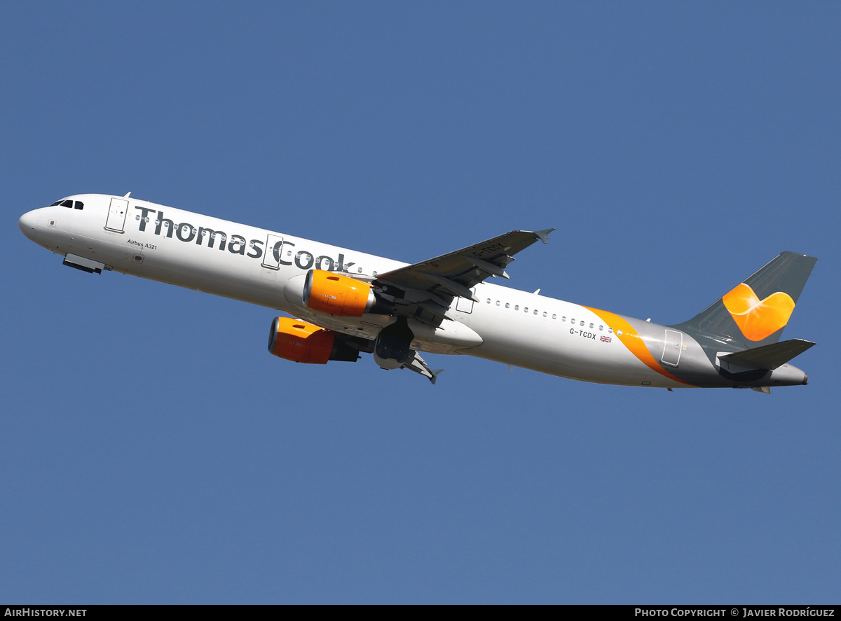Aircraft Photo of G-TCDX | Airbus A321-211 | Thomas Cook Airlines | AirHistory.net #755389