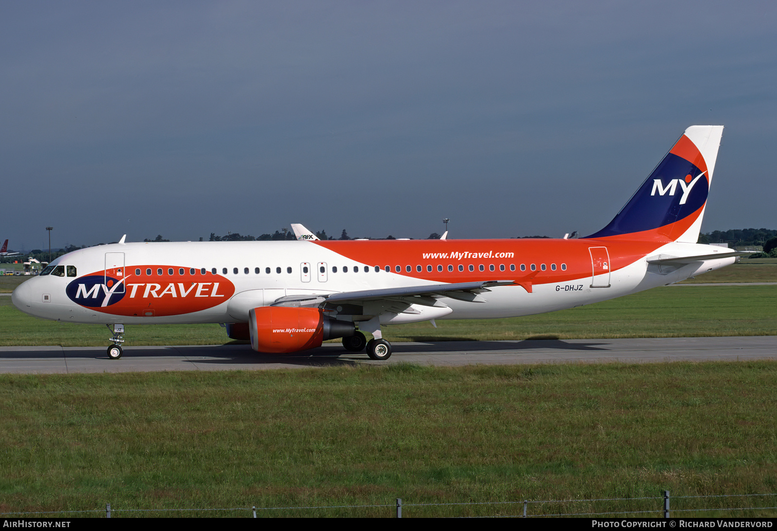 Aircraft Photo of G-DHJZ | Airbus A320-214 | MyTravel Airways | AirHistory.net #755397