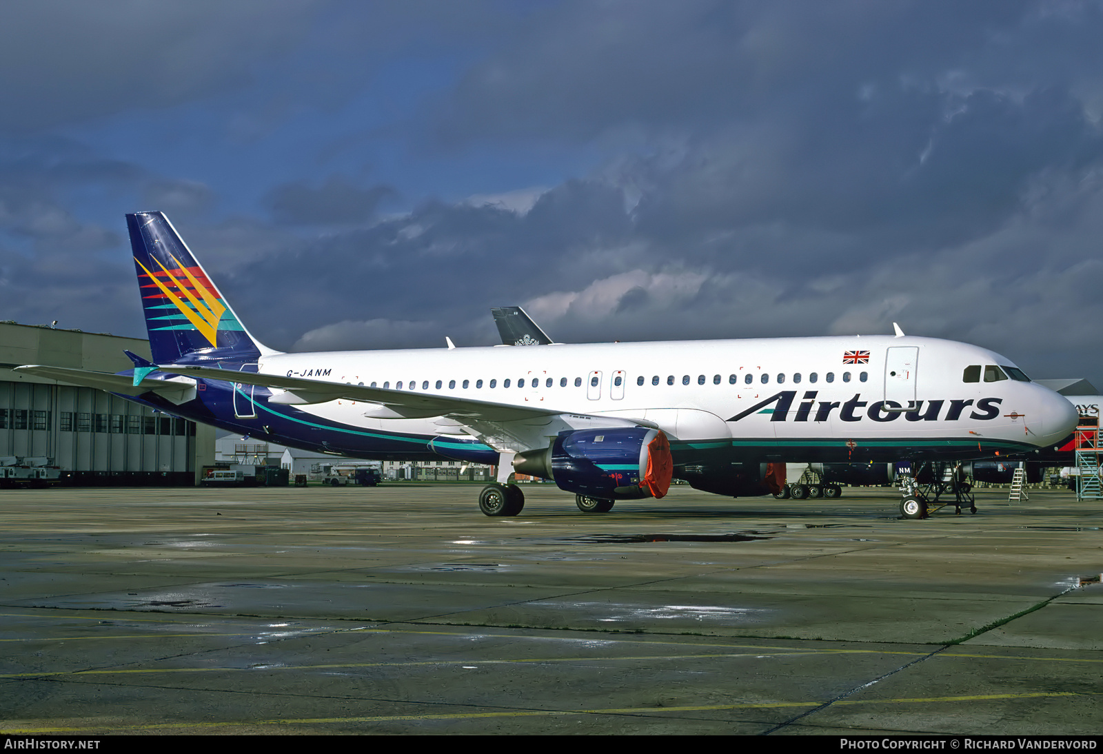 Aircraft Photo of G-JANM | Airbus A320-212 | Airtours International | AirHistory.net #755430