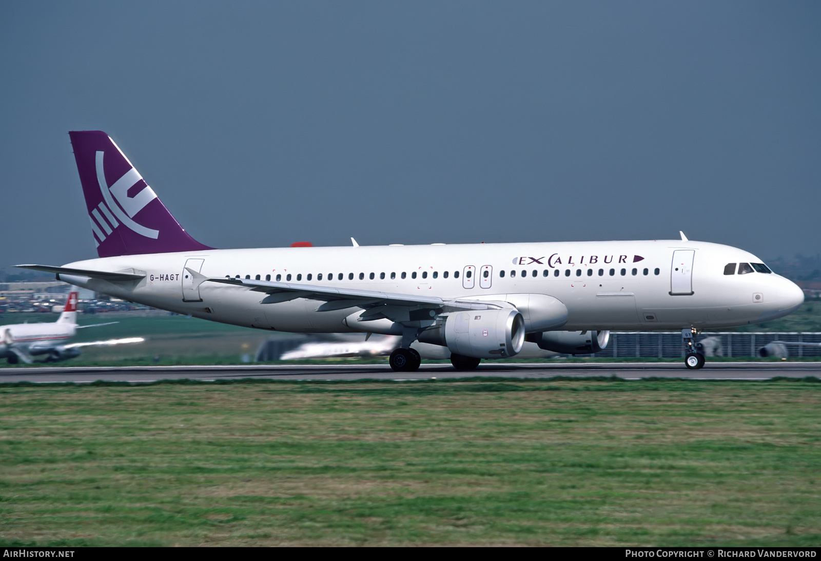 Aircraft Photo of G-HAGT | Airbus A320-212 | Excalibur | AirHistory.net #755434