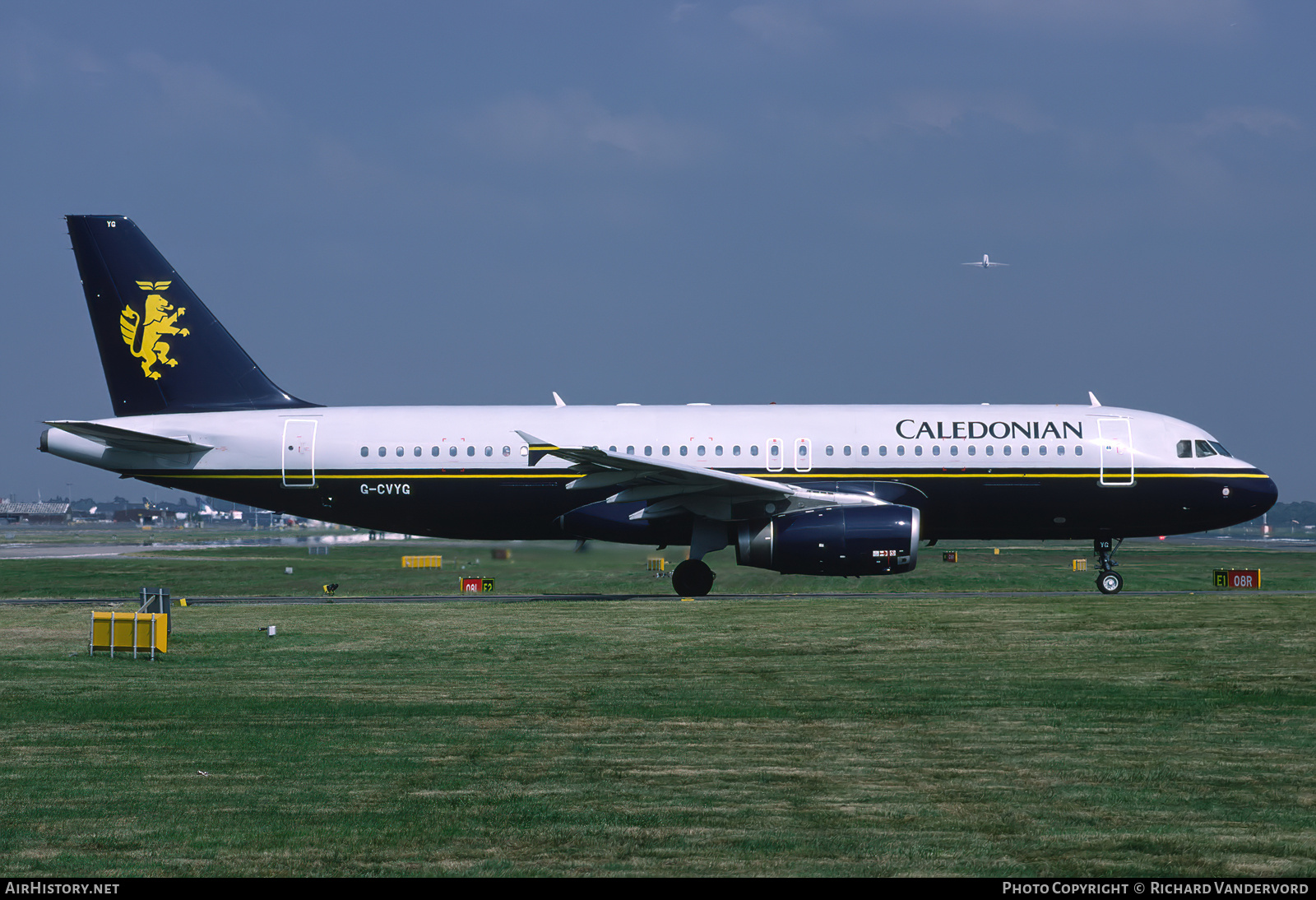 Aircraft Photo of G-CVYG | Airbus A320-231 | Caledonian Airways | AirHistory.net #755451