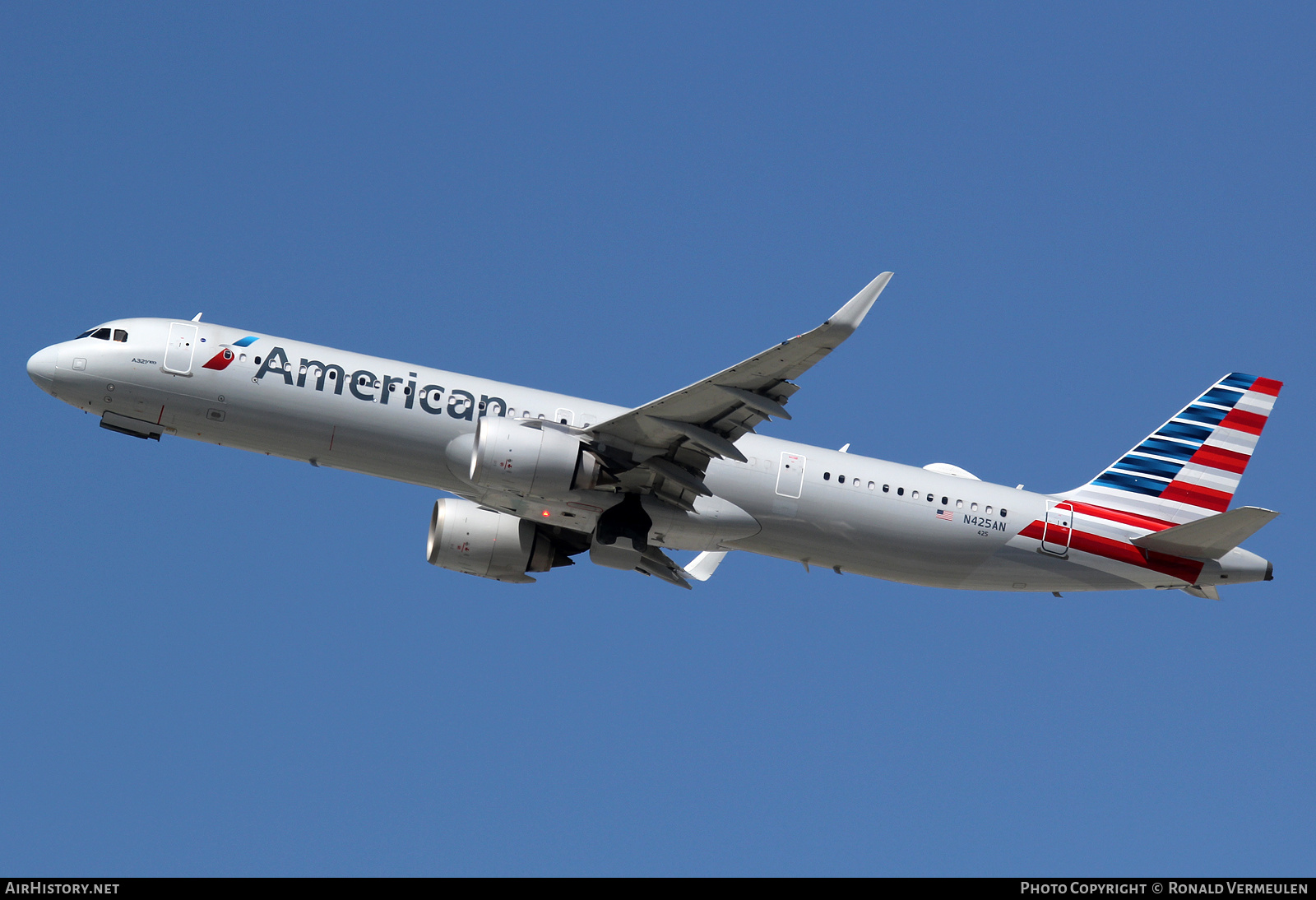 Aircraft Photo of N425AN | Airbus A321-253NX | American Airlines | AirHistory.net #755455