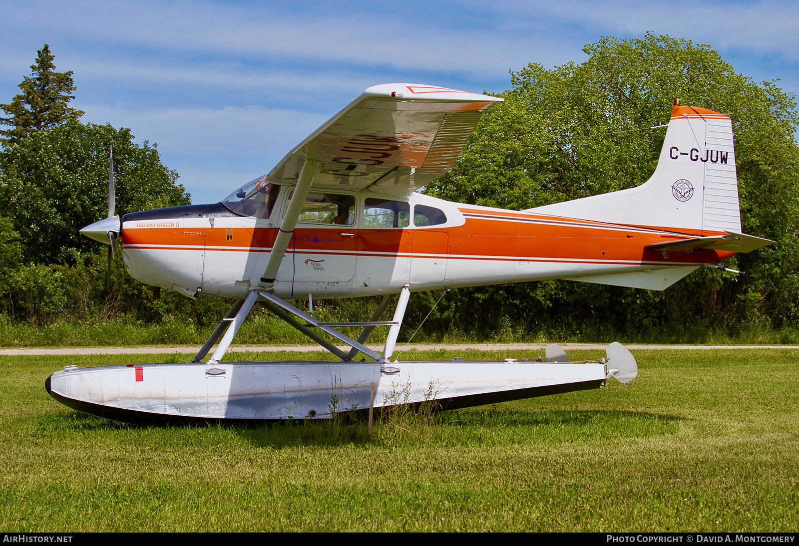 Aircraft Photo of C-GJUW | Cessna A185F Skywagon 185 | Island Lake Trading | AirHistory.net #755498