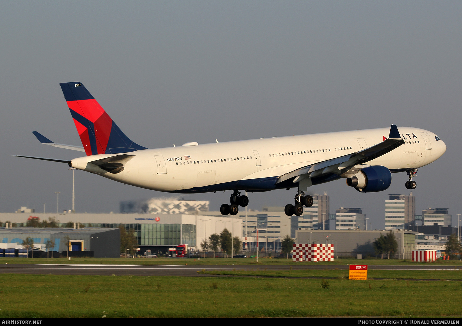 Aircraft Photo of N807NW | Airbus A330-323 | Delta Air Lines | AirHistory.net #755510