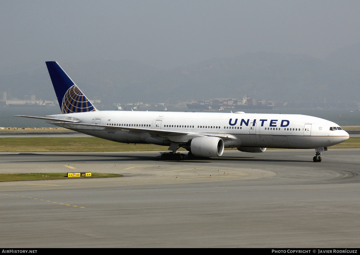 Aircraft Photo of N791UA | Boeing 777-222/ER | United Airlines | AirHistory.net #755547