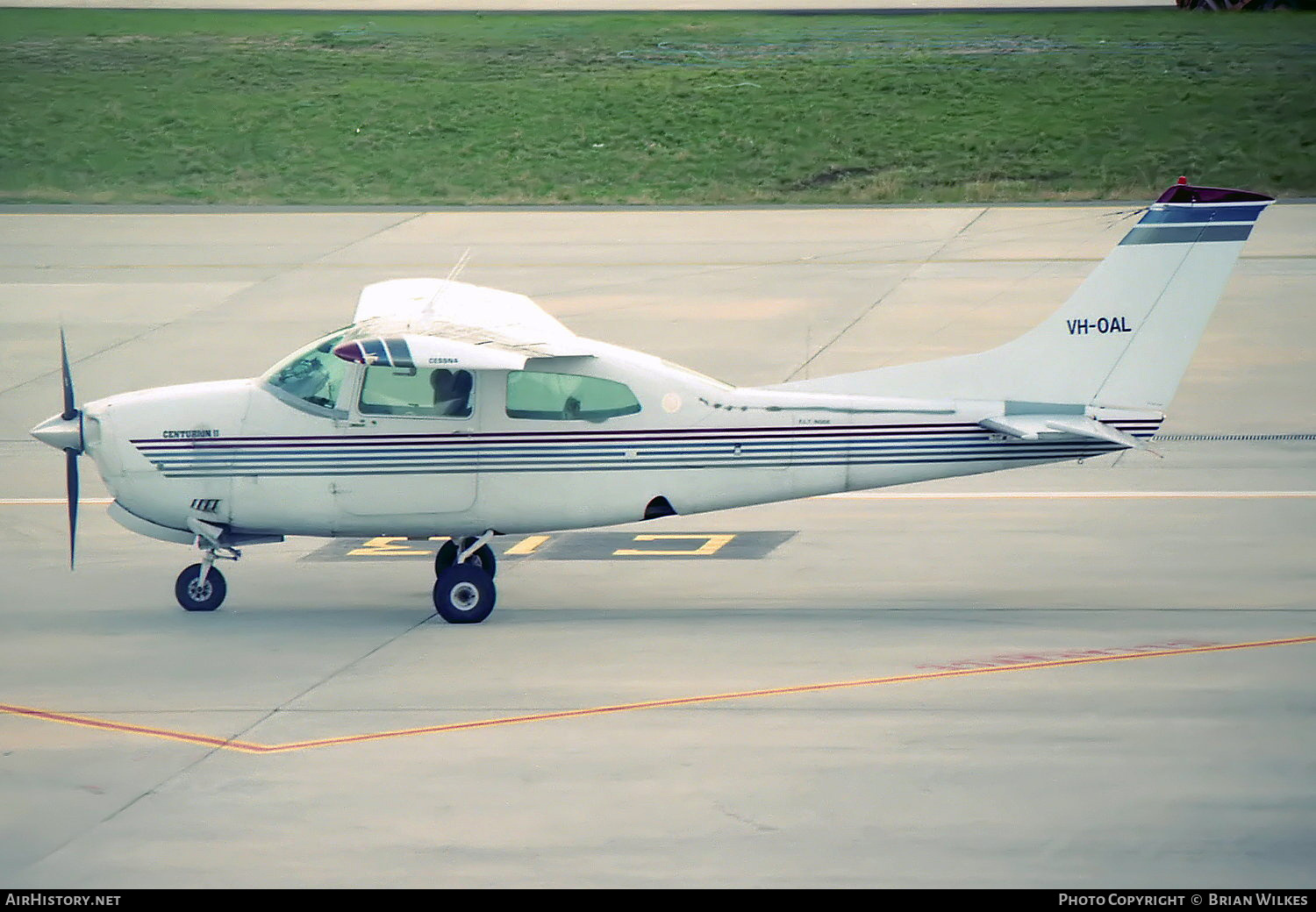Aircraft Photo of VH-OAL | Cessna 210N Centurion II | AirHistory.net #755548