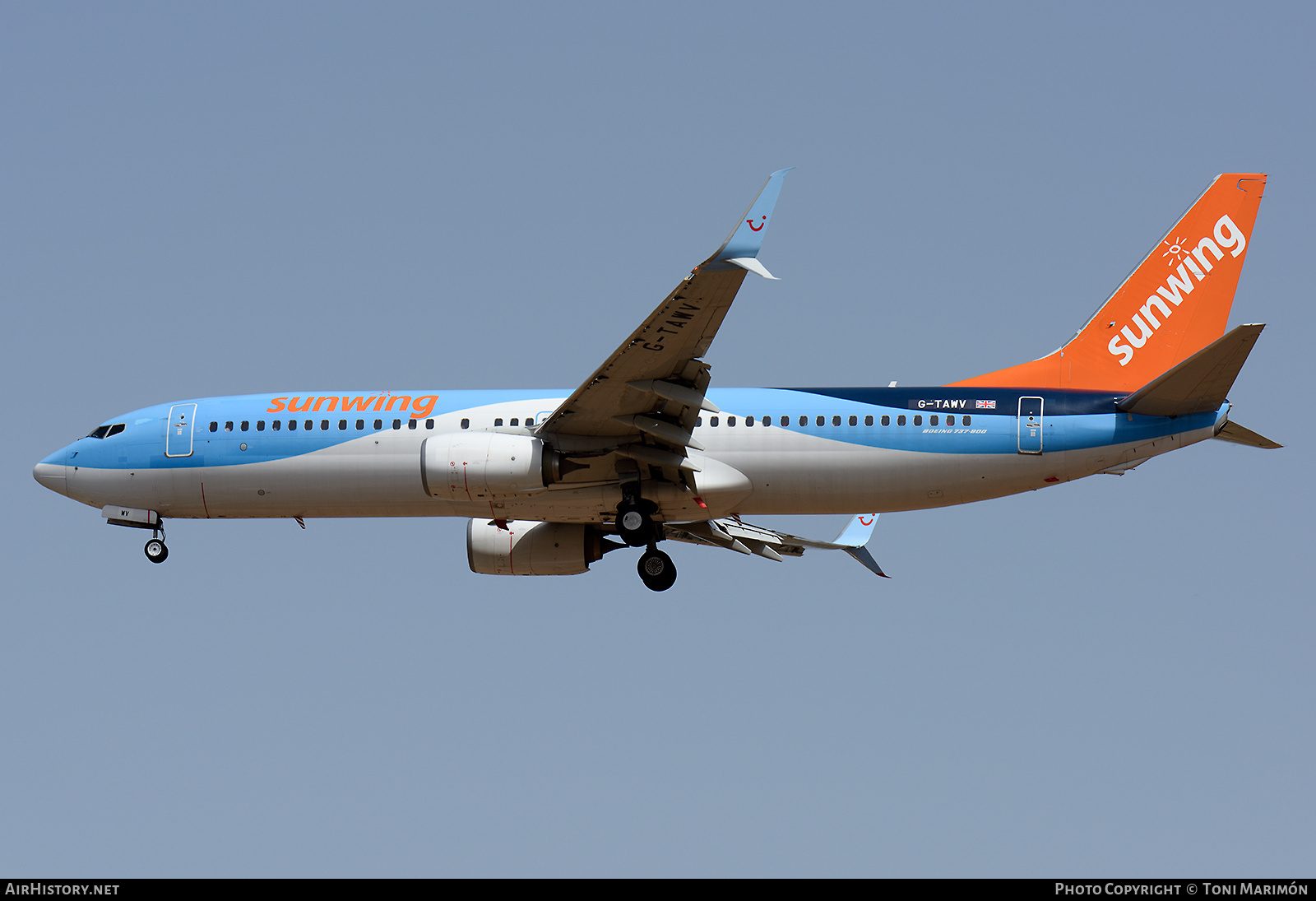 Aircraft Photo of G-TAWV | Boeing 737-8K5 | Sunwing Airlines | AirHistory.net #755556