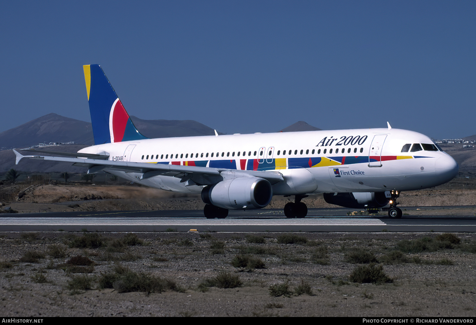 Aircraft Photo of G-OOAB | Airbus A320-231 | Air 2000 | AirHistory.net #755653