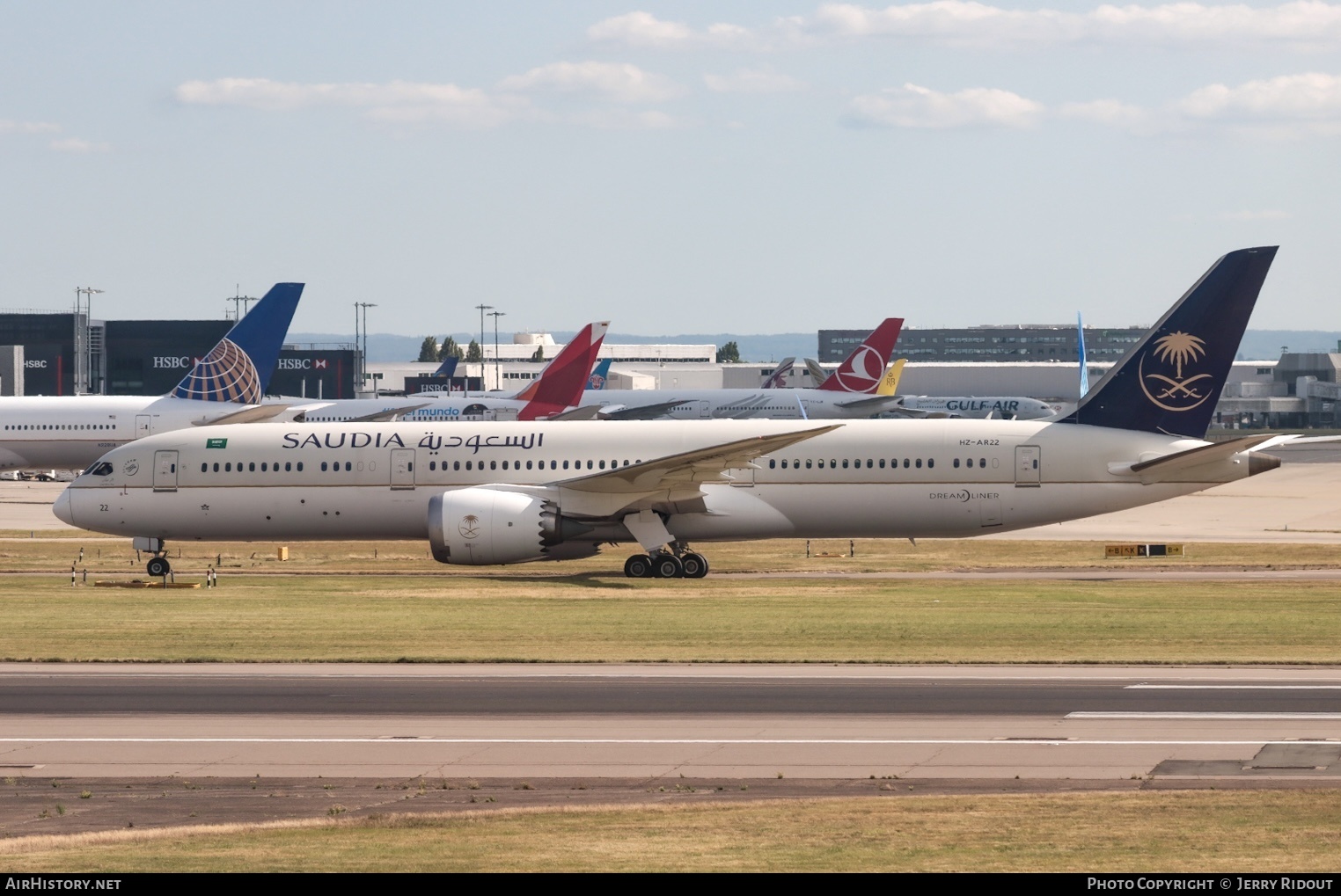 Aircraft Photo of HZ-AR22 | Boeing 787-9 Dreamliner | Saudia - Saudi Arabian Airlines | AirHistory.net #755725