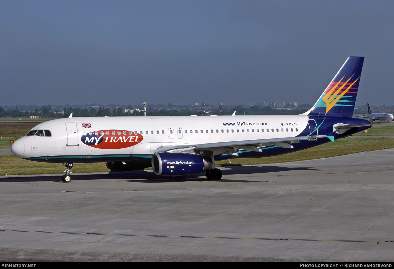 Aircraft Photo of G-VCED | Airbus A320-231 | MyTravel Airways | AirHistory.net #755803