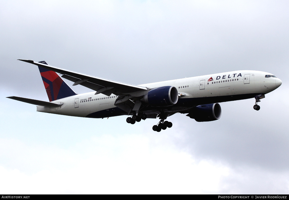 Aircraft Photo of N703DN | Boeing 777-232/LR | Delta Air Lines | AirHistory.net #755808