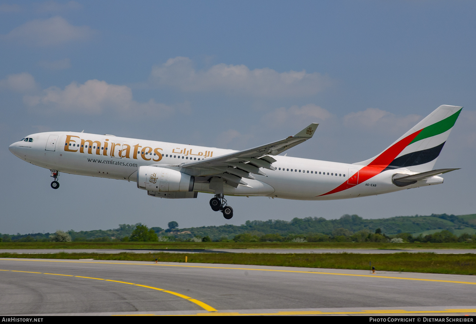 Aircraft Photo of A6-EAB | Airbus A330-243 | Emirates | AirHistory.net #755810