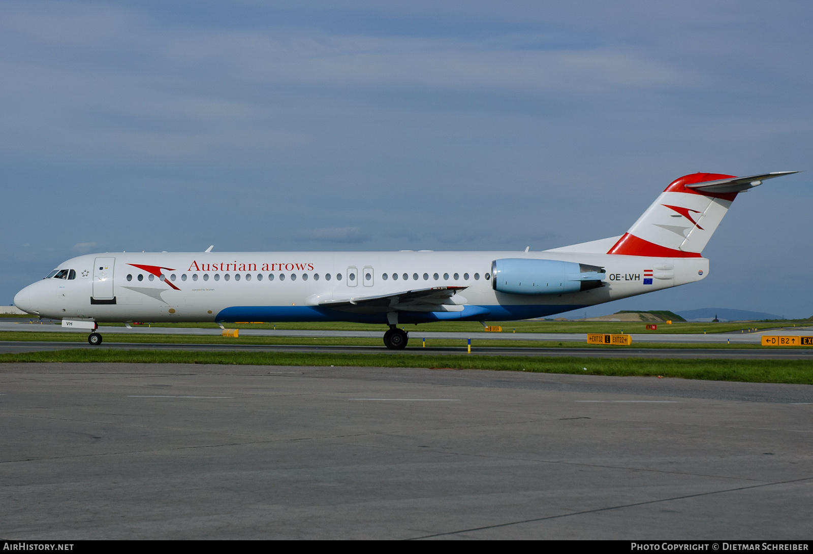 Aircraft Photo of OE-LVH | Fokker 100 (F28-0100) | Austrian Arrows | AirHistory.net #755851
