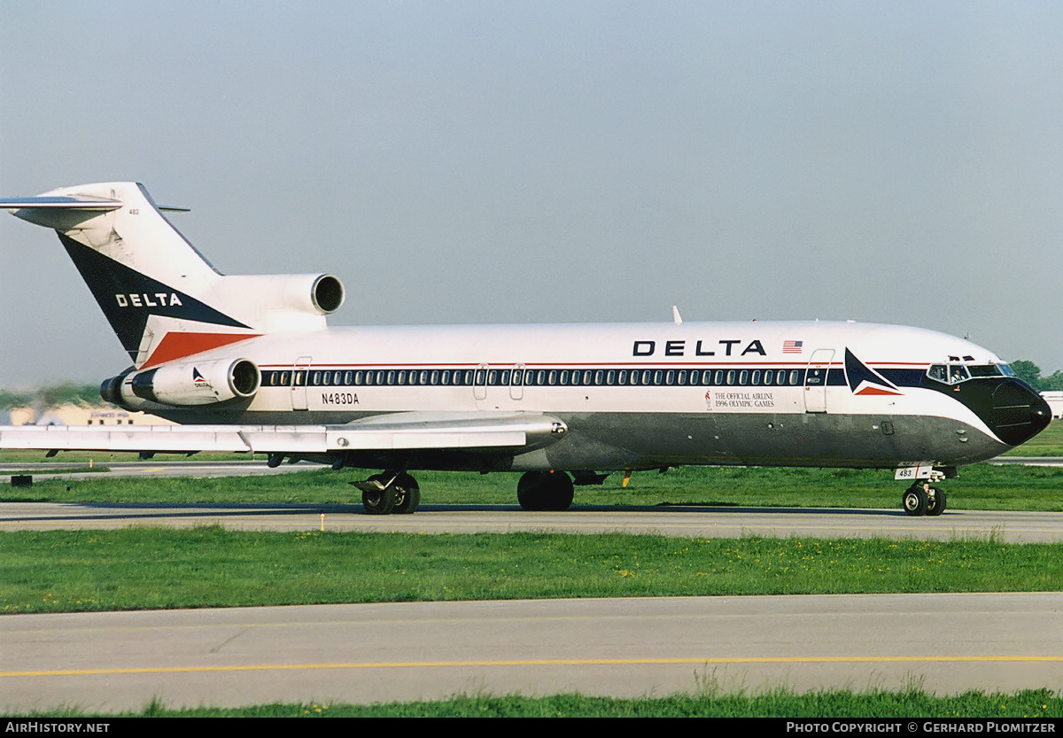 Aircraft Photo of N483DA | Boeing 727-232/Adv | Delta Air Lines | AirHistory.net #755861