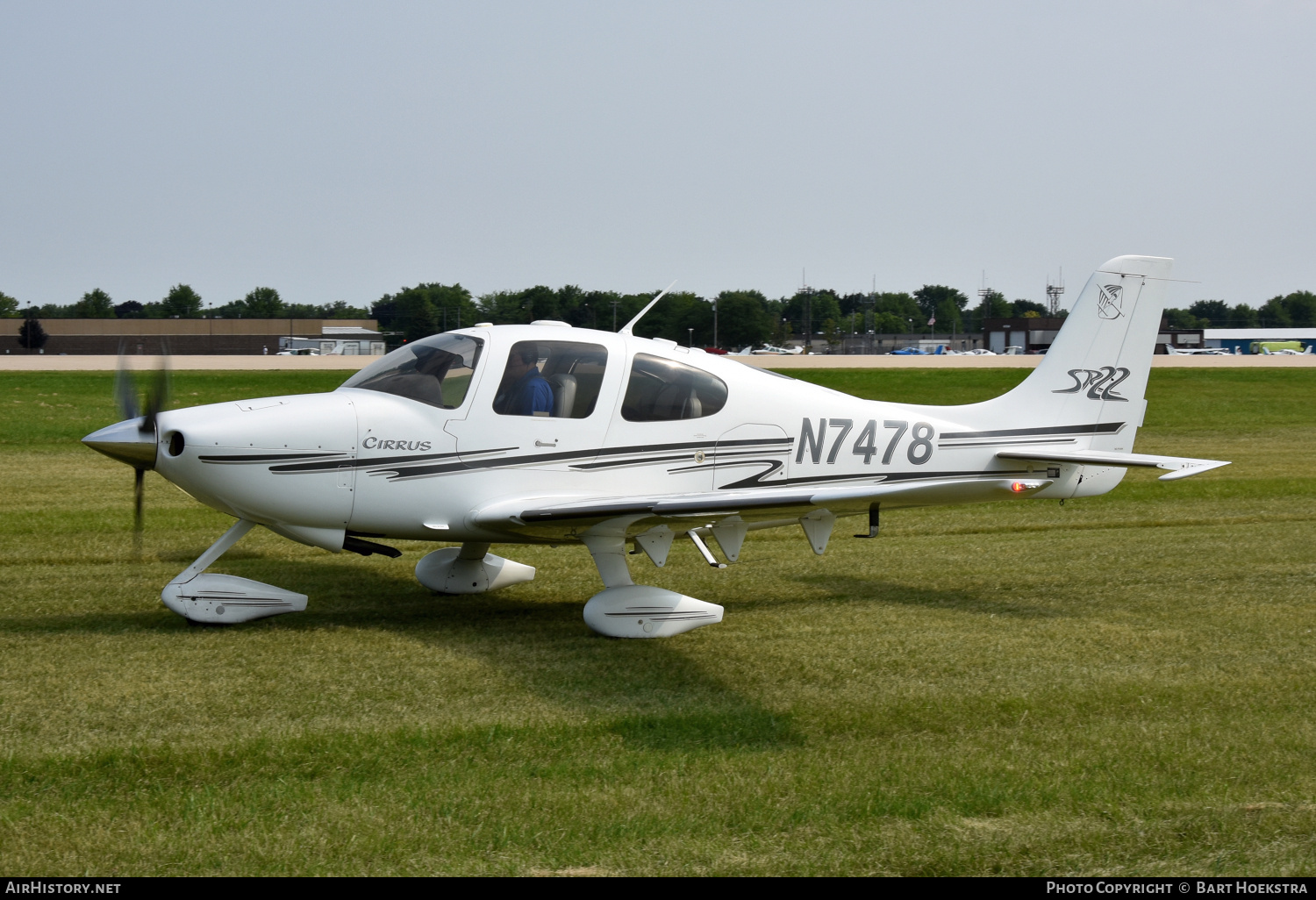 Aircraft Photo of N7478 | Cirrus SR-22 G1 | AirHistory.net #755876