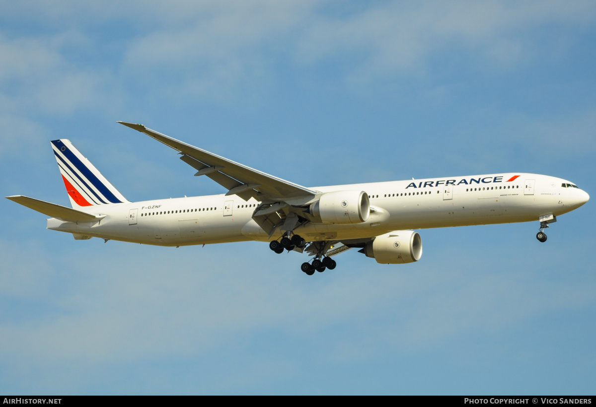 Aircraft Photo of F-GZNF | Boeing 777-328/ER | Air France | AirHistory.net #755967