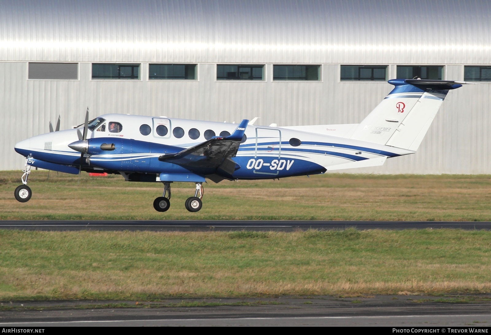 Aircraft Photo of OO-SDV | Beechcraft 350i King Air (B300) | AirHistory.net #755991