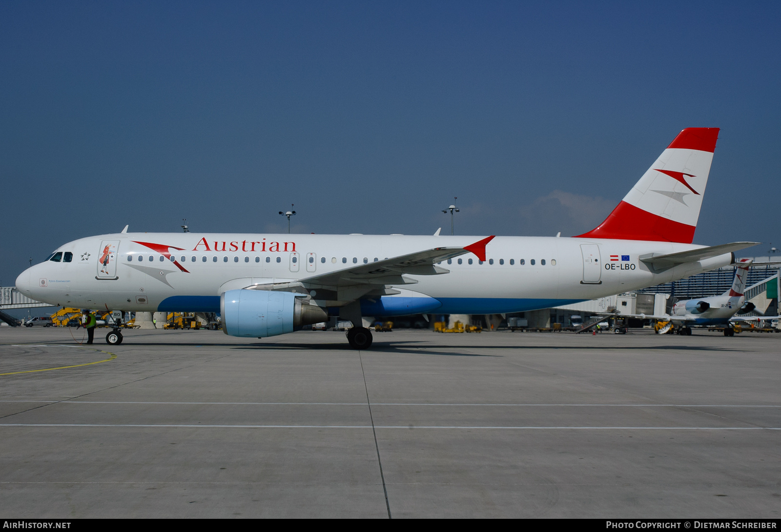 Aircraft Photo of OE-LBO | Airbus A320-214 | Austrian Airlines | AirHistory.net #756185