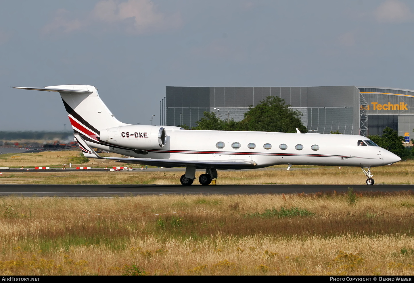 Aircraft Photo of CS-DKE | Gulfstream Aerospace G-V-SP Gulfstream G550 | AirHistory.net #756257