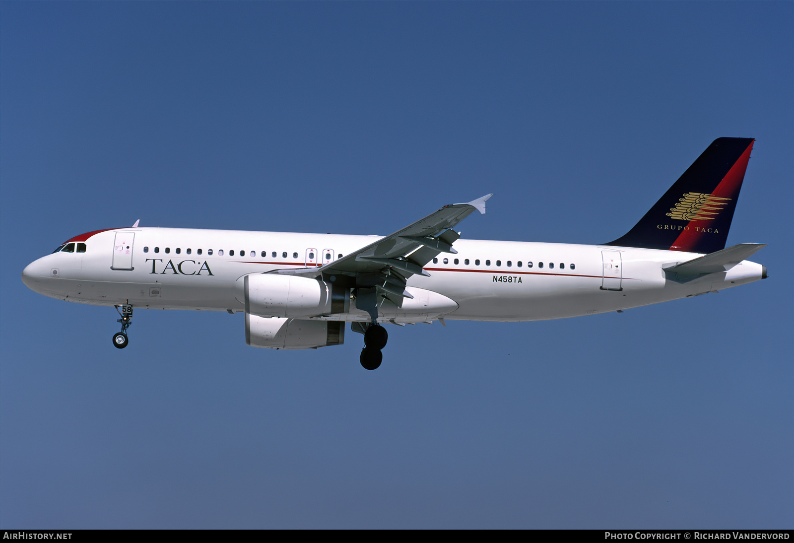 Aircraft Photo of N458TA | Airbus A320-233 | TACA - Transportes Aéreos Centro Americanos | AirHistory.net #756320