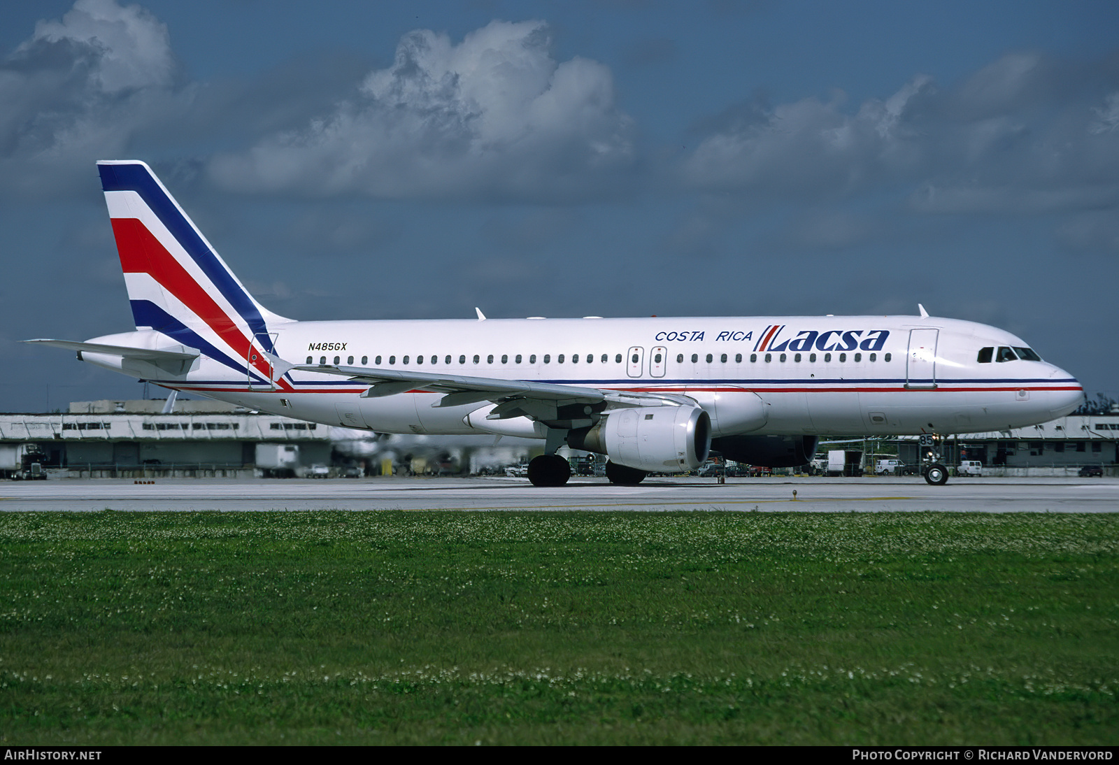 Aircraft Photo of N485GX | Airbus A320-212 | LACSA - Líneas Aéreas de Costa Rica | AirHistory.net #756321