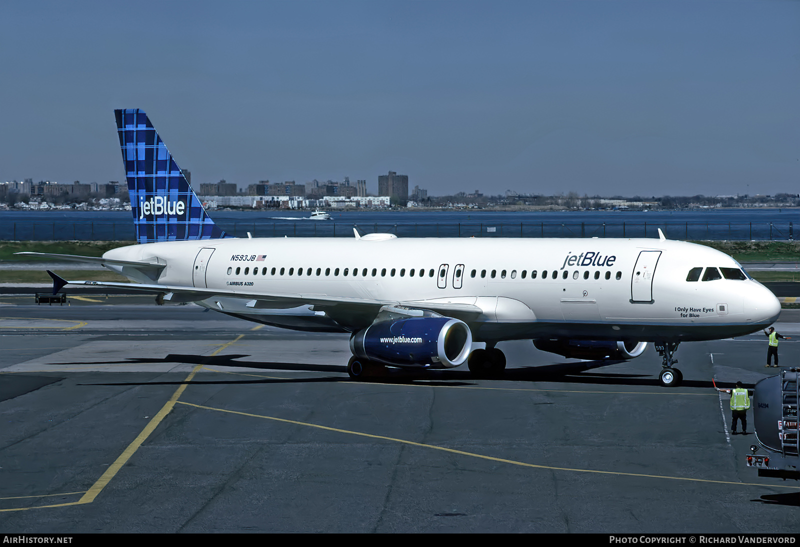 Aircraft Photo of N593JB | Airbus A320-232 | JetBlue Airways | AirHistory.net #756325