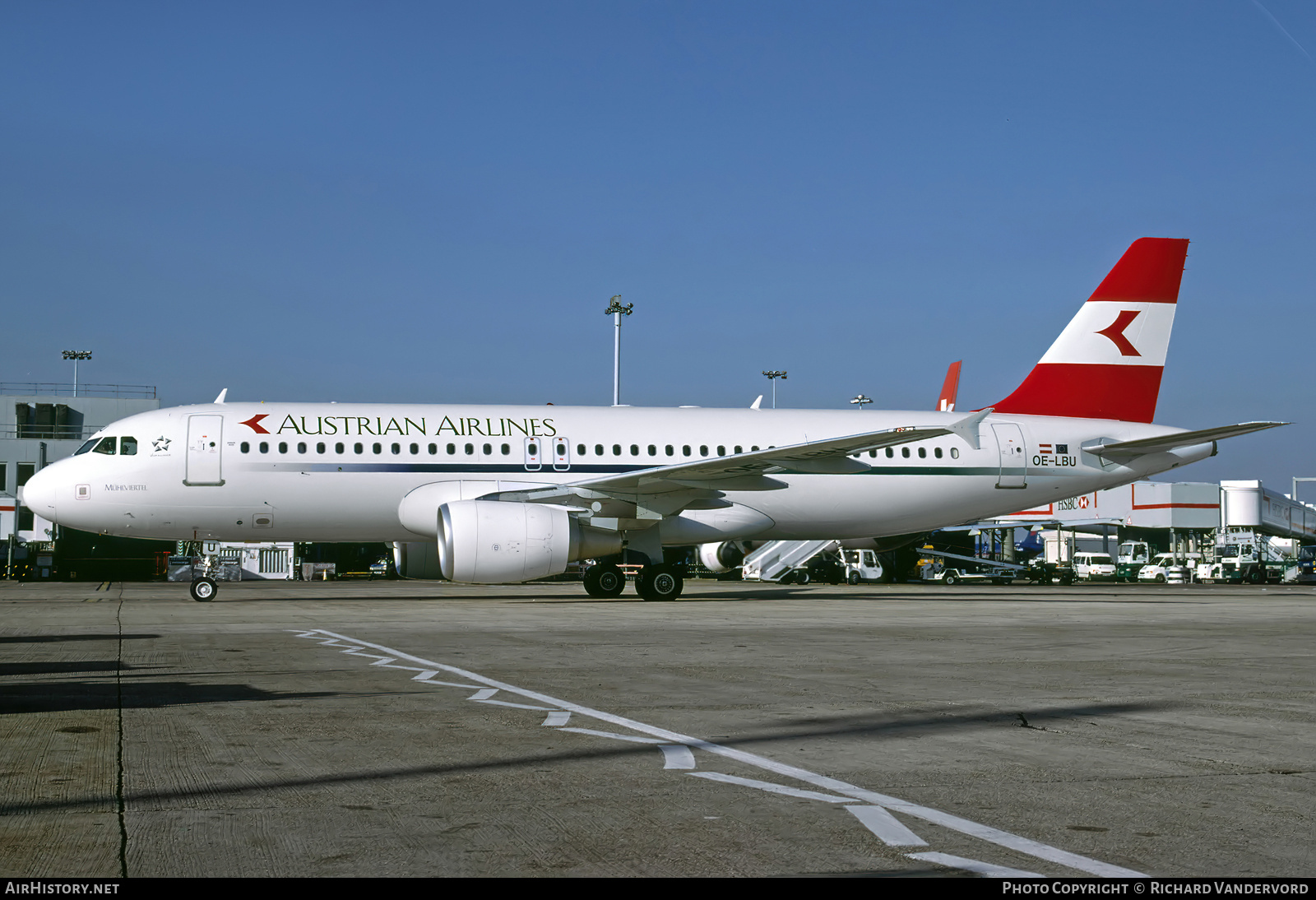 Aircraft Photo of OE-LBU | Airbus A320-214 | Austrian Airlines | AirHistory.net #756344