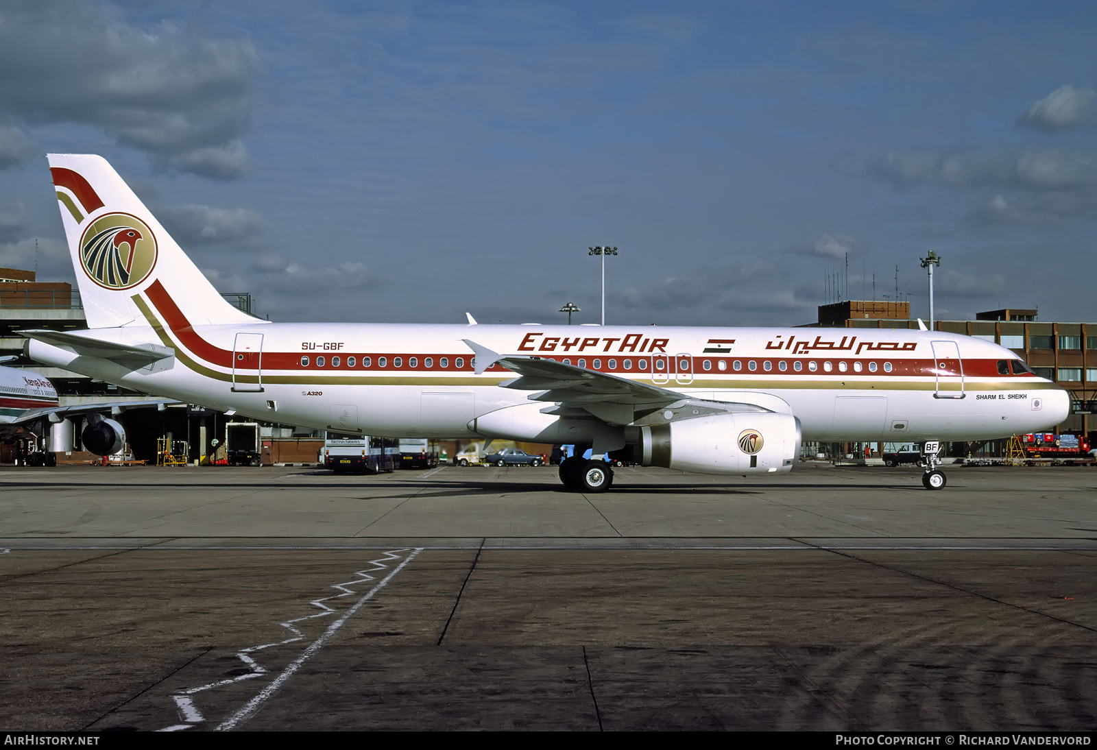 Aircraft Photo of SU-GBF | Airbus A320-231 | EgyptAir | AirHistory.net #756389