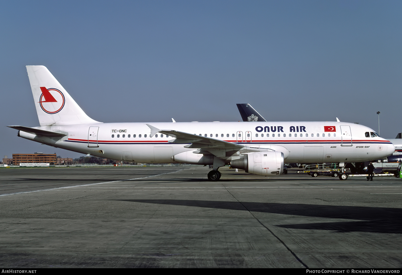 Aircraft Photo of TC-ONC | Airbus A320-211 | Onur Air | AirHistory.net #756480