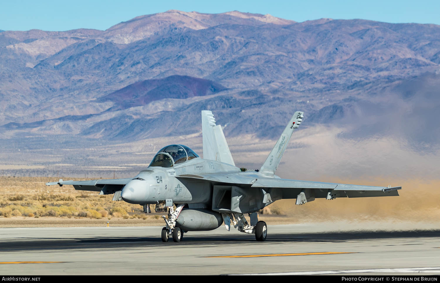 Aircraft Photo of 165669 | Boeing F/A-18F Super Hornet | USA - Navy | AirHistory.net #756642