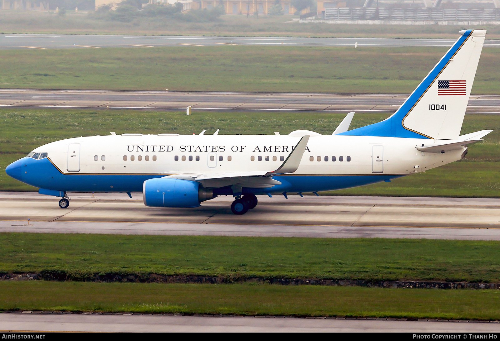 Aircraft Photo of 01-0041 / 10041 | Boeing C-40B | USA - Air Force | AirHistory.net #756674