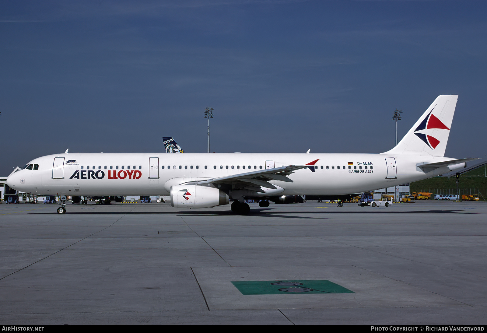 Aircraft Photo of D-ALAM | Airbus A321-231 | Aero Lloyd | AirHistory.net #756745