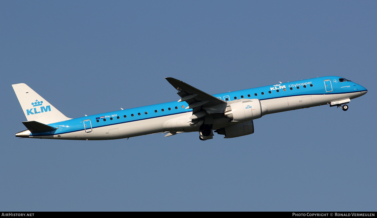 Aircraft Photo of PH-NXI | Embraer 195-E2 (ERJ-190-400) | KLM Cityhopper | AirHistory.net #756771