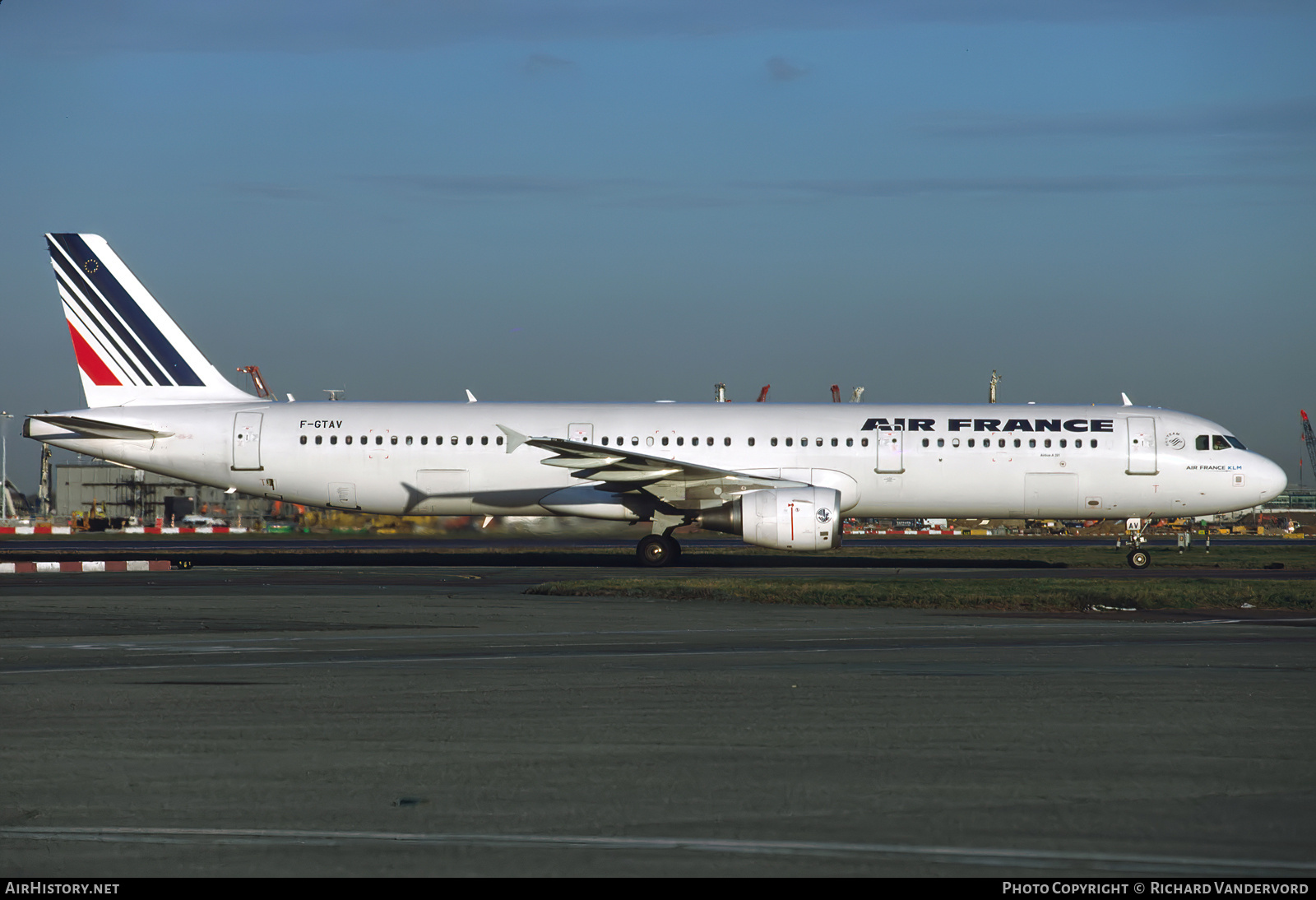 Aircraft Photo of F-GTAV | Airbus A321-212 | Air France | AirHistory.net #756784