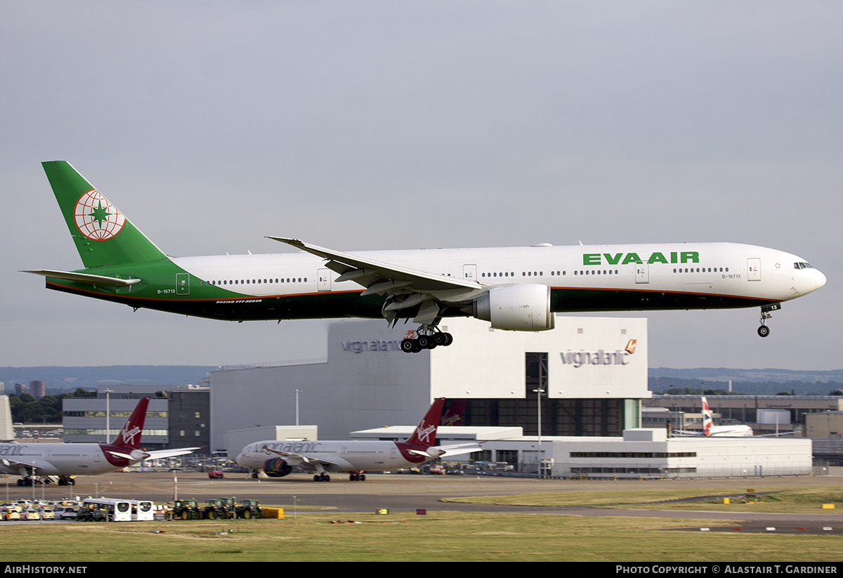 Aircraft Photo of B-16713 | Boeing 777-35E/ER | EVA Air | AirHistory.net #756815